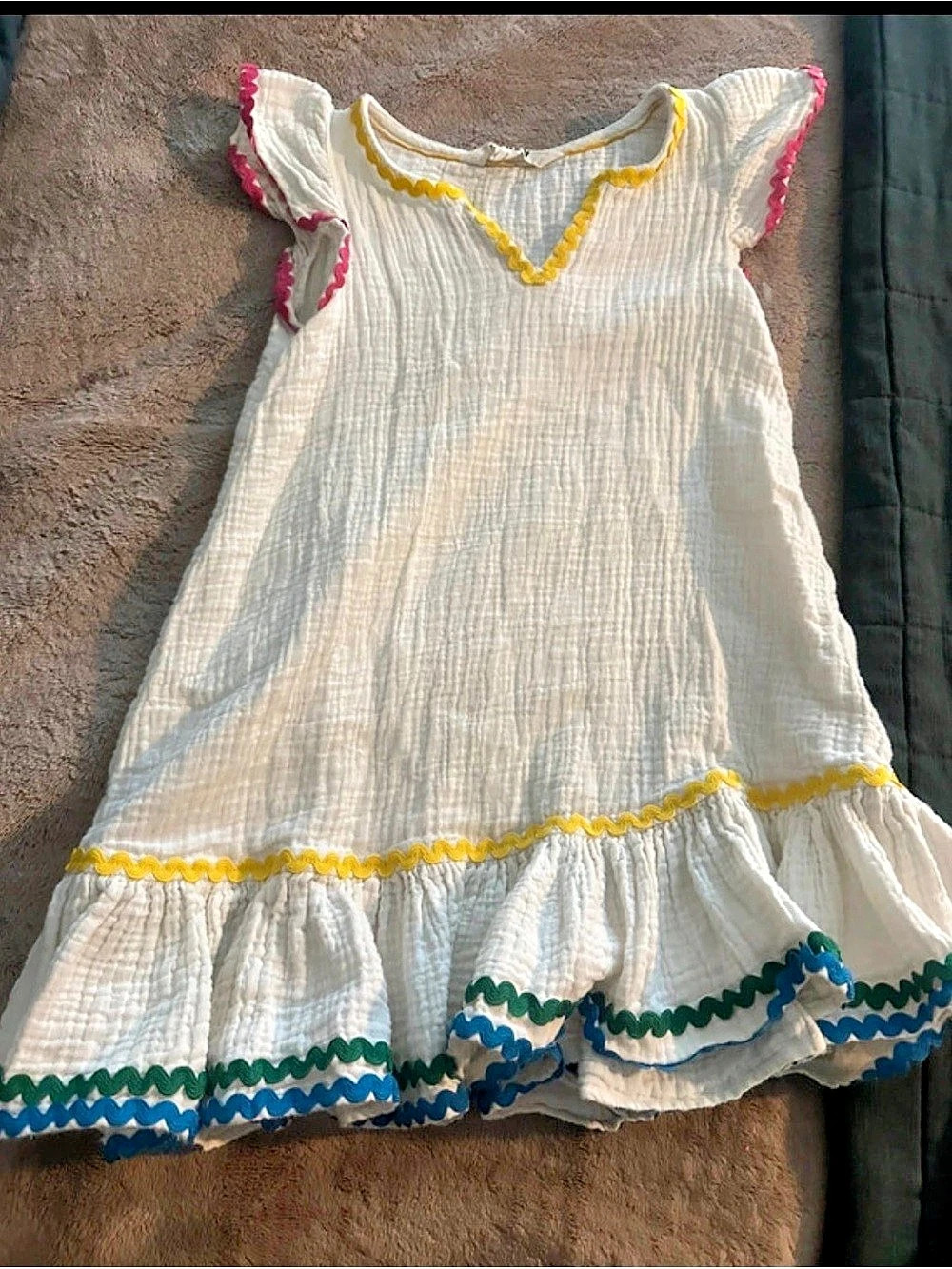 Boden Girls' White Ruffle Dress Size 6-7Y Like New